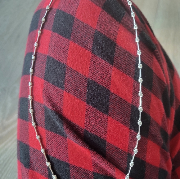 2-carat Round-Brilliant Diamond Station Necklace in 18K White gold setting - Picture 9 of 17